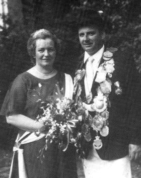 f1984.JPG (20196 bytes)